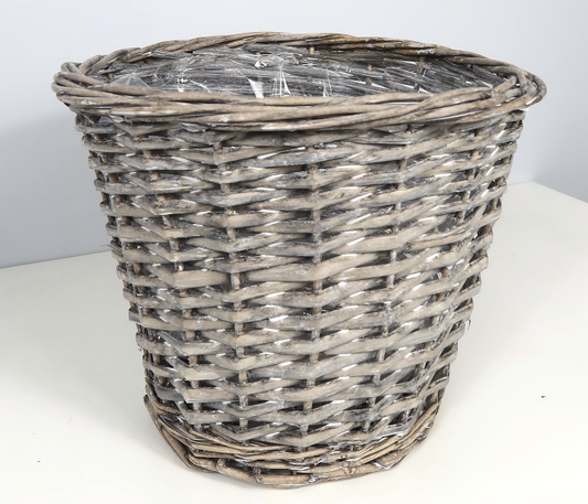 Wholesale Willow Basket w/ Handle, w/plastic liner bag - Washed White